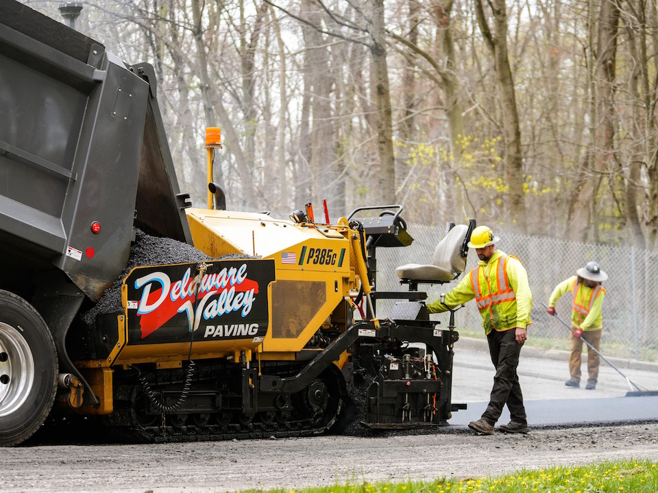 Commercial Asphalt Paving Pavement Markings